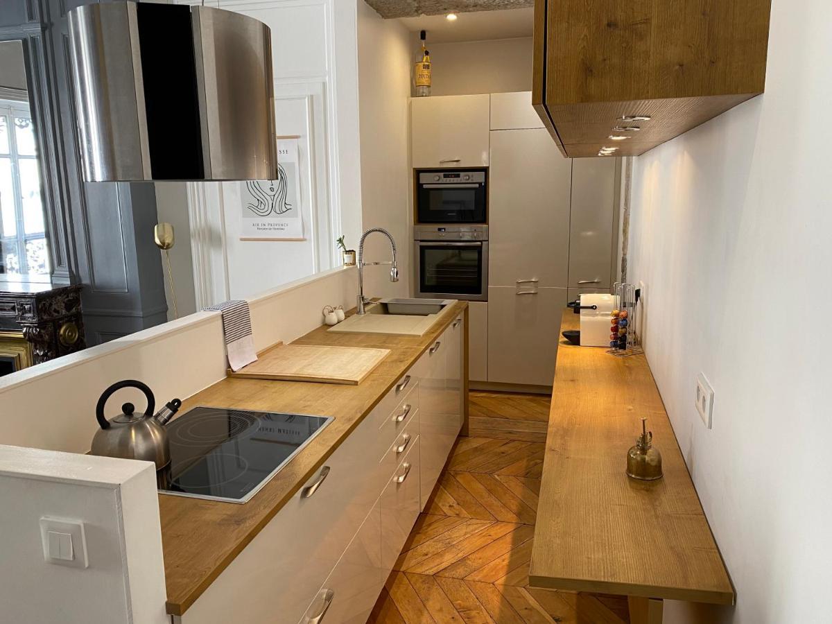 Beautiful 3Br Apt In Lyon Center Luaran gambar