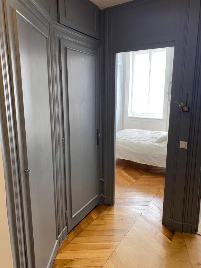 Beautiful 3Br Apt In Lyon Center Luaran gambar
