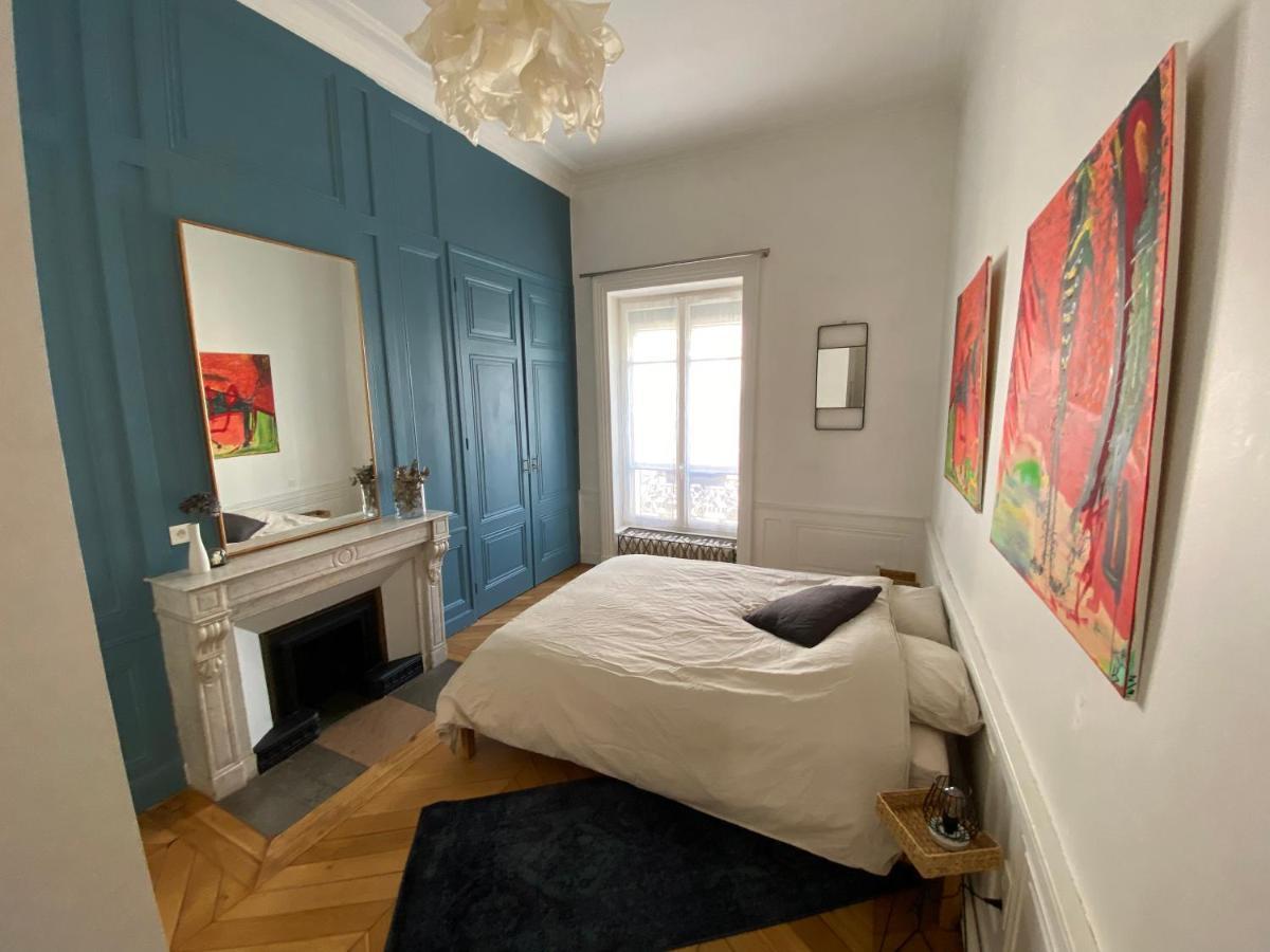 Beautiful 3Br Apt In Lyon Center Luaran gambar